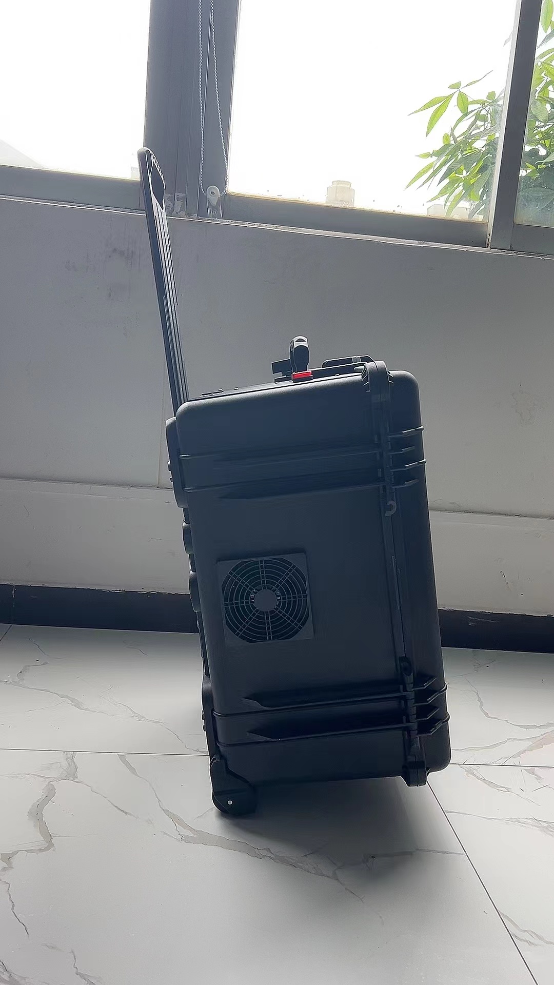 海安手拉箱型移动通信干扰器